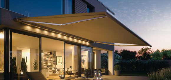 Las mejores formas de tener luz en un toldo