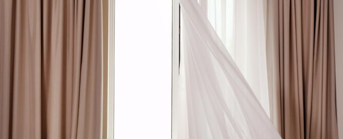 Conoce la diferencia entre cortinas y estores para elegir la mejor opción para tu hogar