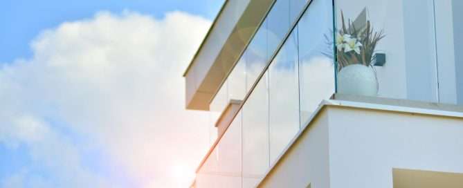 tipos de cerramientos para balcones
